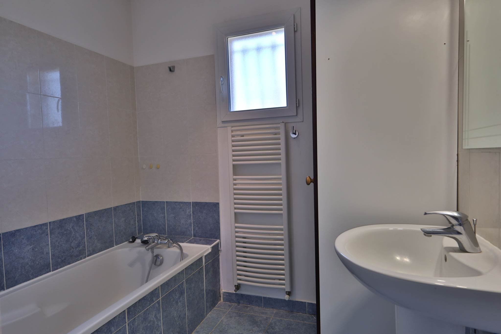 Maison de plain-pied 110,72 m2 - Terrain 837 m2 - Saint-Just
